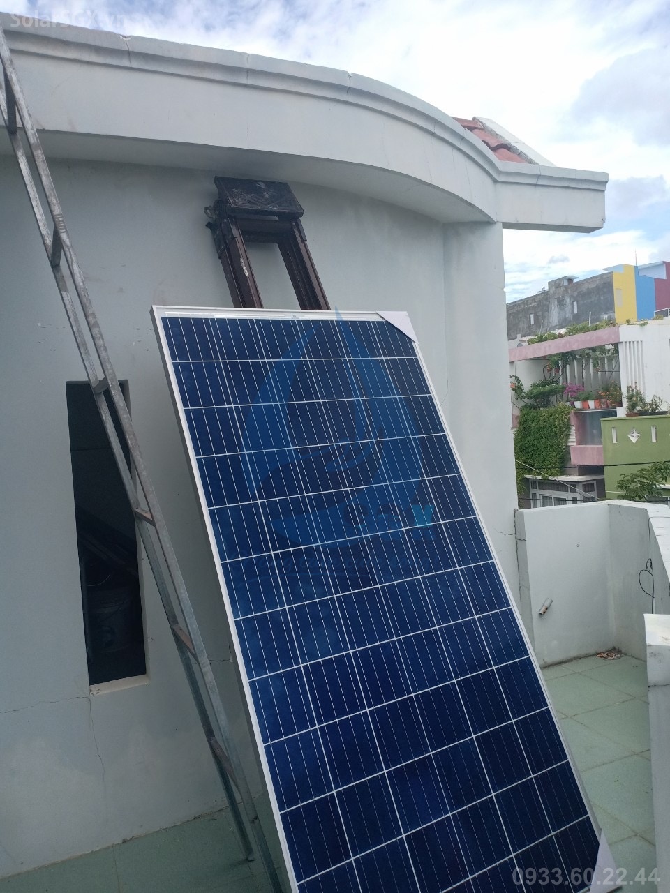 Tấm pin năng lượng mặt trời longi